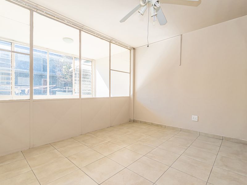 SPACIOUS 2 BEDROOM APARTMENT IN MINDALORE! - Photo 7