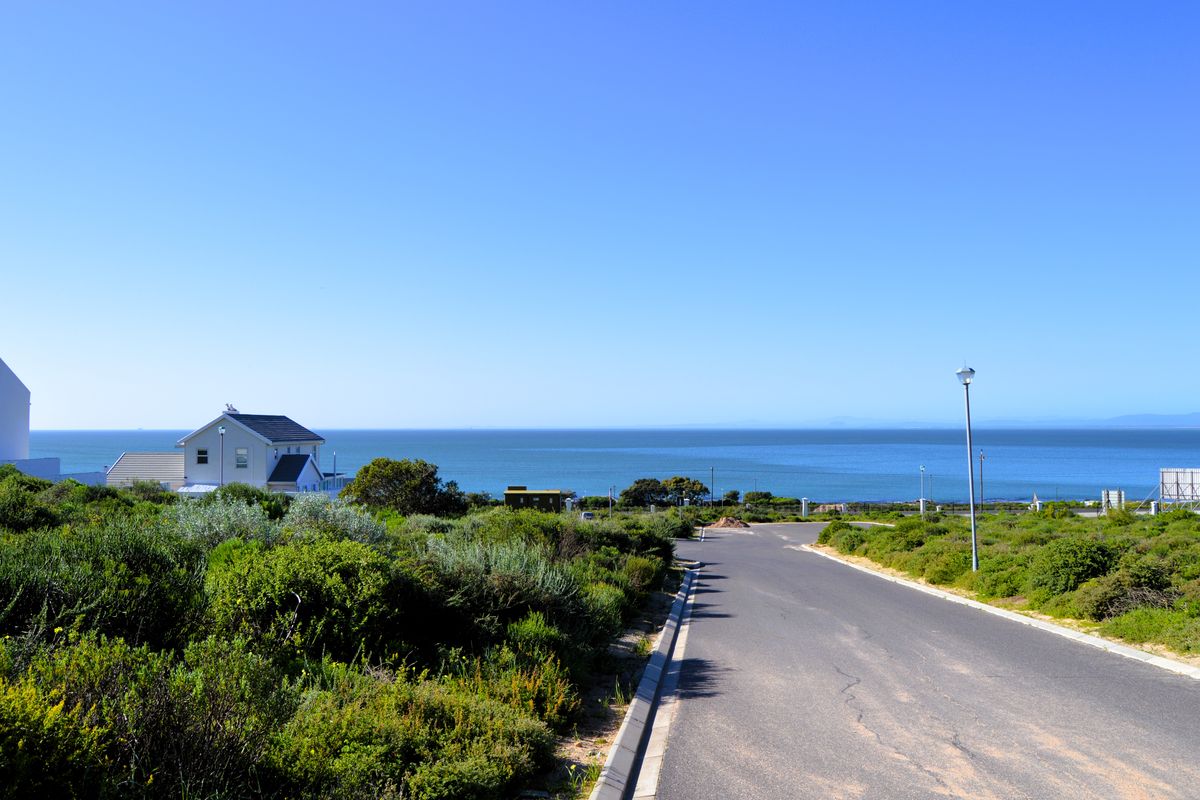 Not to be missed!!! A 400m2 Erf @ R699 000-00 in St Helena Bay. - Photo 5