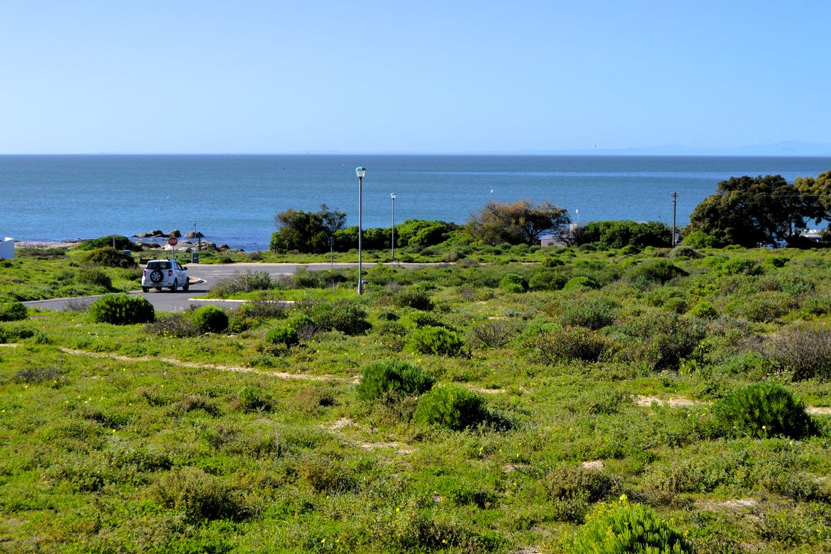 Not to be missed!!! A 369m2 Erf @ R649 000-00 in St Helena Bay. - Photo 3