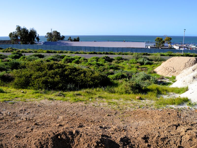 Not to be missed!!! A 324m2 Erf @ R399 000-00 in St Helena Bay. - Photo 6