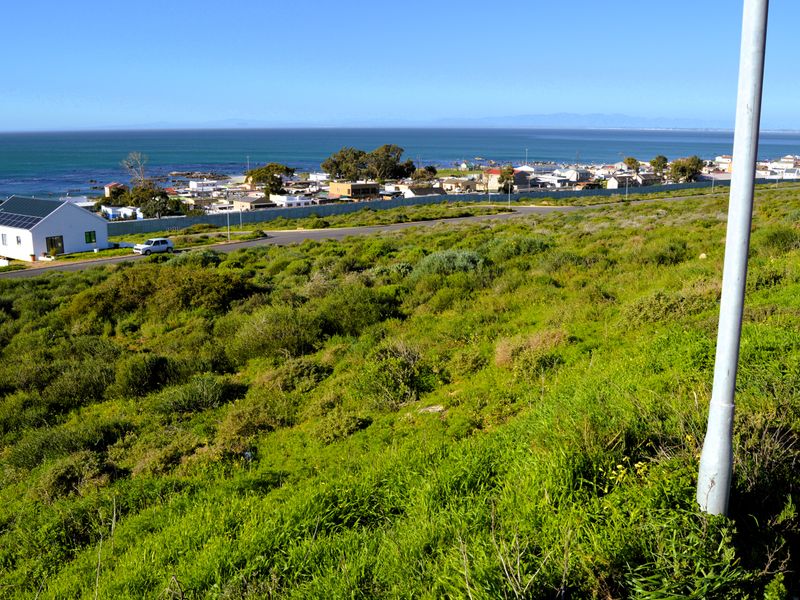 Not to be missed!!! A 508m2 Erf @ R499 000-00 in St Helena Bay. - Photo 2