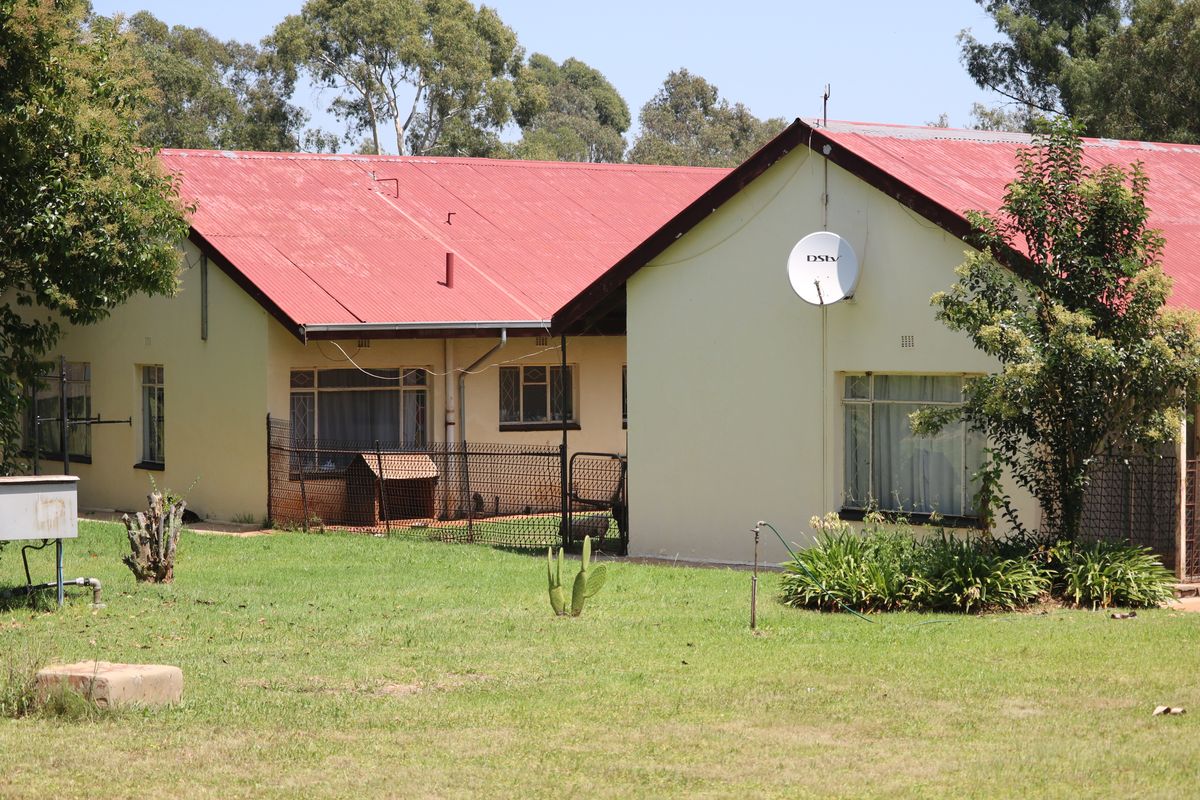 MASSIVE 17.9 Hectares PLUS Houses - Photo 3