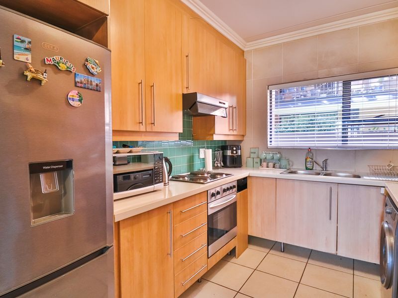 Modern 2 Bedroom Ground Floor Apartment - Photo 5