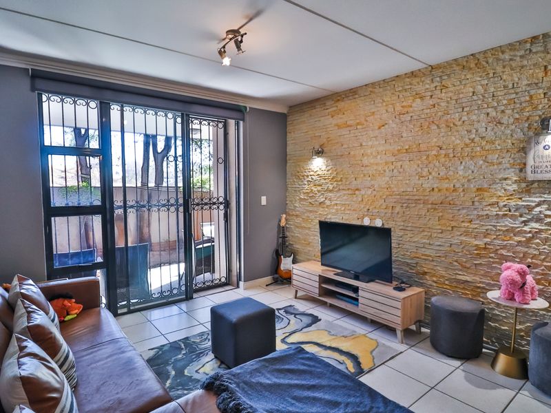 Modern 2 Bedroom Ground Floor Apartment - Photo 8