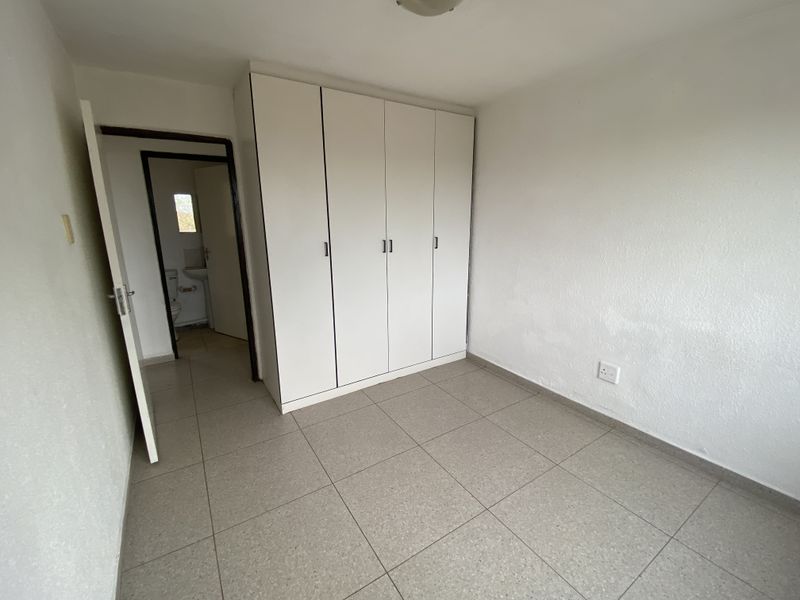 Highly SoughtAfter 2008 complex PLUS Newly Renovated 3 Bedroom Unit for Sale in Montclair - Photo 9