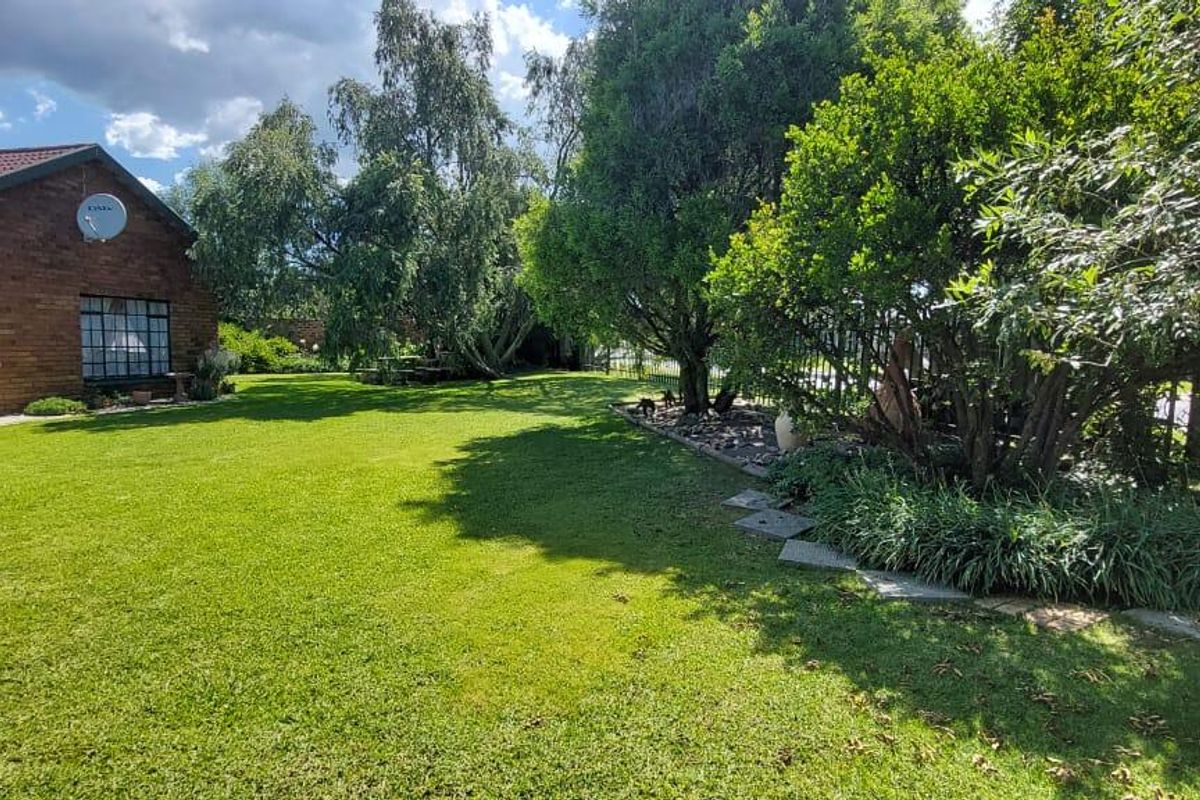 House for sale in a great area of Secunda! - Photo 3