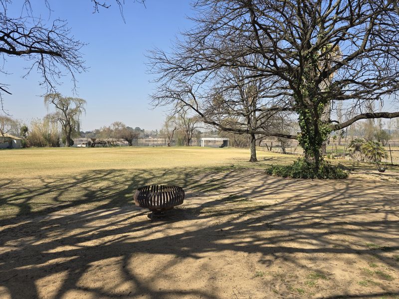 Vaal River Weekend or Holiday Home - Photo 4