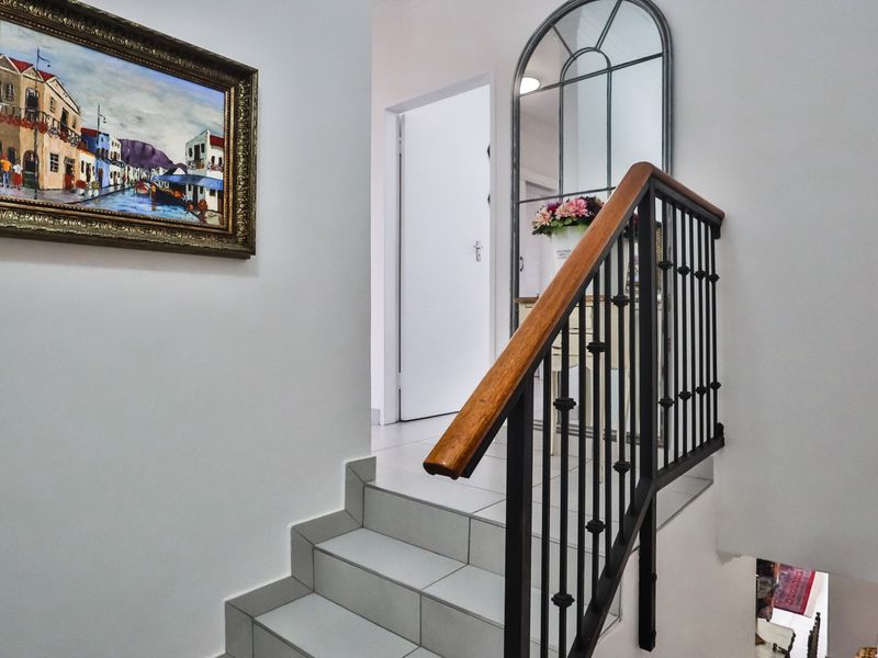 Just move in and relax in this beautifully finished home - Photo 8