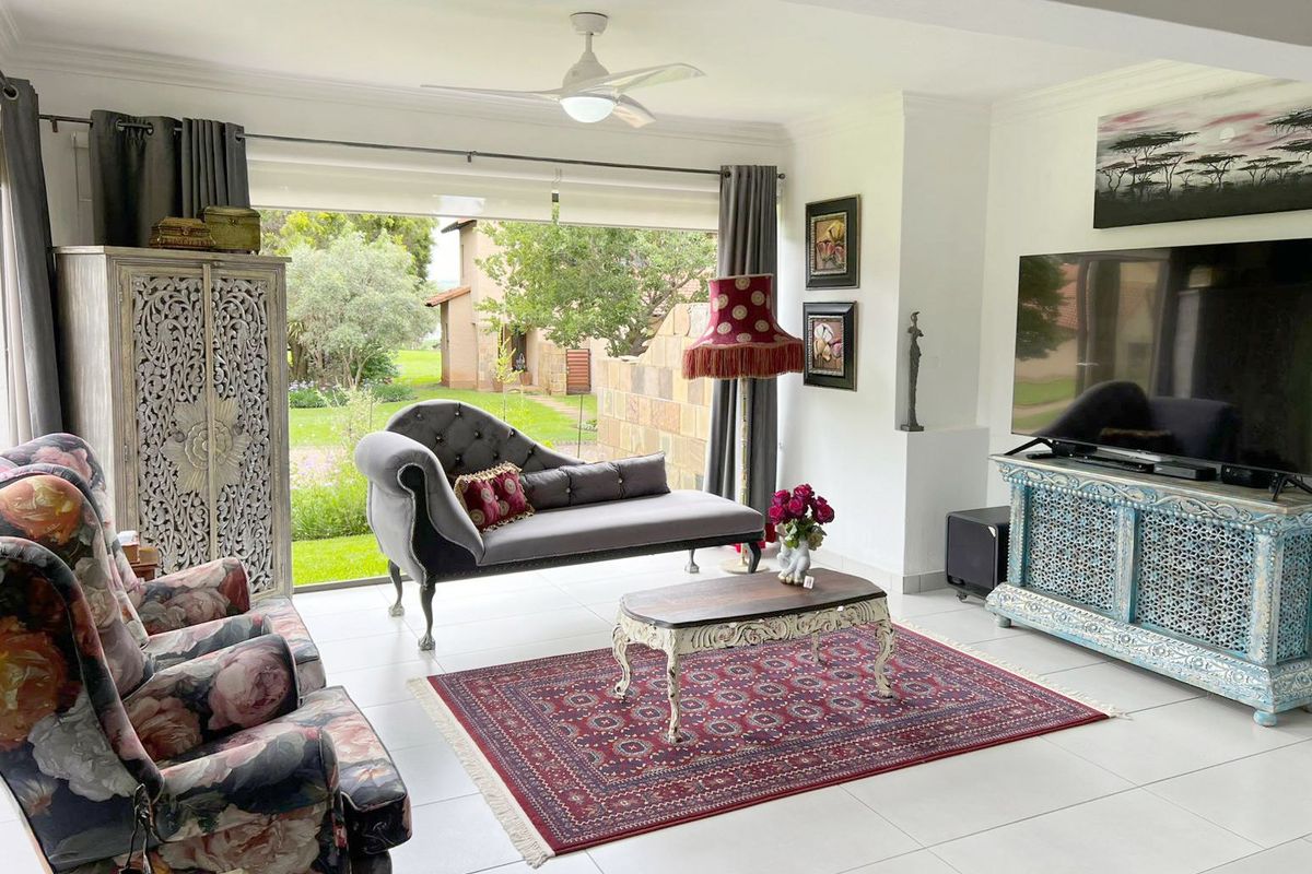 Just move in and relax in this beautifully finished home - Photo 5