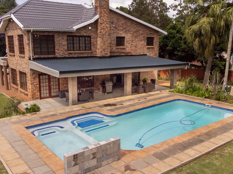 Exceptional Home in Hillcrest Park - Photo 9
