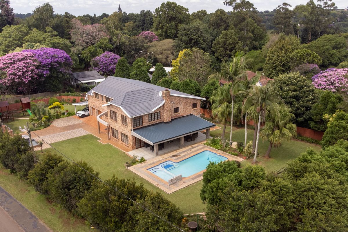 Exceptional Home in Hillcrest Park - Photo 4