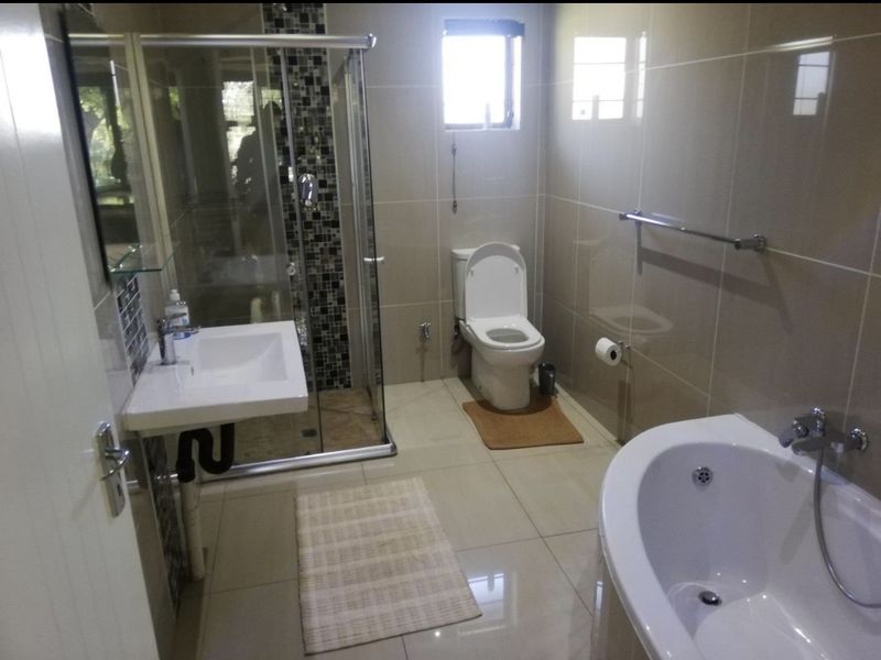 6 Bedroom River house for sale at the Vaal river - Photo 10
