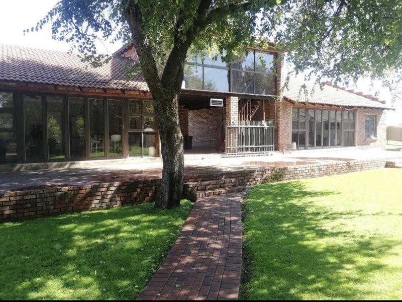 6 Bedroom River house for sale at the Vaal river - Photo 4