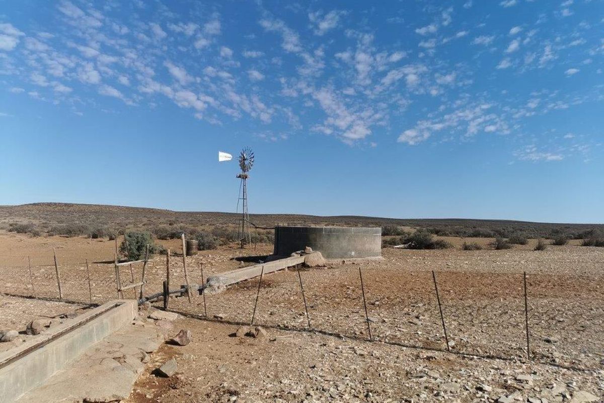 LOERIESFONTEIN: 2 ADJACENT FARMS - Photo 3