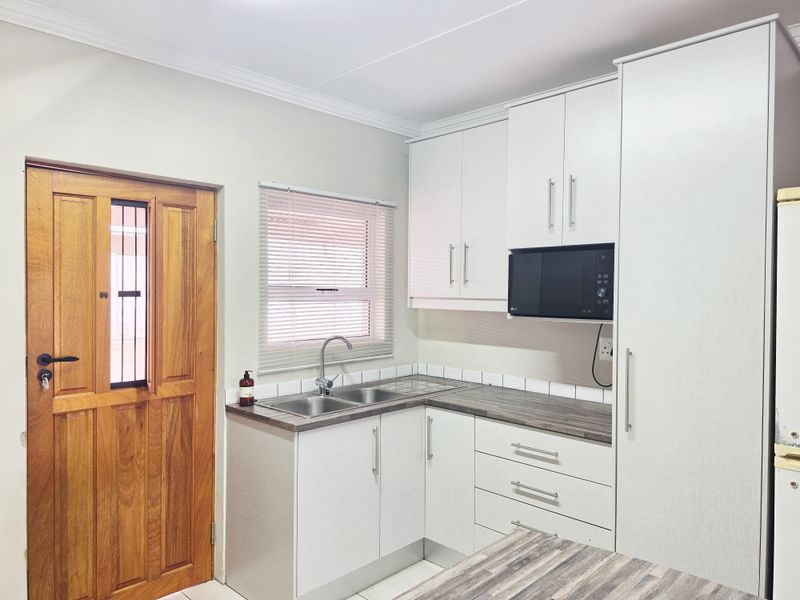 2 Bedroom Town house for sale in Oudtshoorn - Photo 10