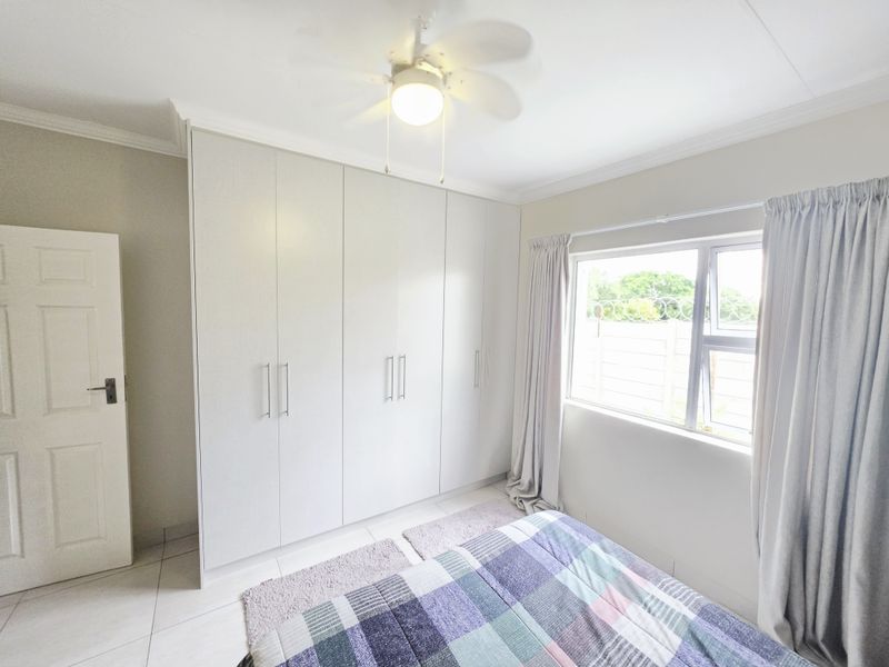 2 Bedroom Town house for sale in Oudtshoorn - Photo 8
