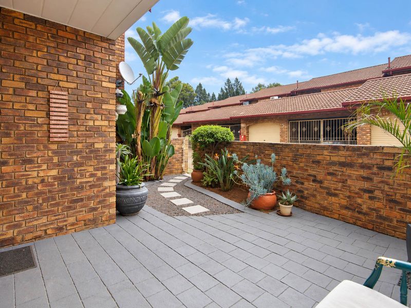Stunning and very neat 3 Bedroom Duplex in a secure complex in Bonero Park - Photo 6
