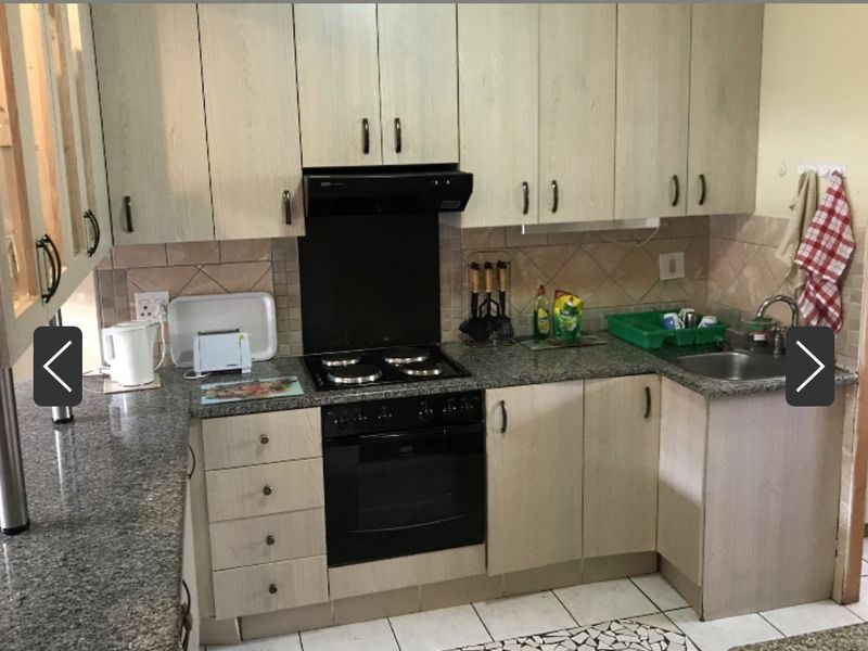 Spacious 3-Bedroom Holiday Unit | Heart of Uvongo - Photo 5