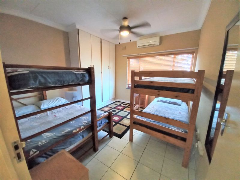 Spacious 3-Bedroom Holiday Unit | Heart of Uvongo - Photo 10
