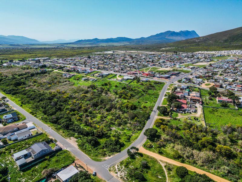 Large vacant plot for sale with a House in Hawston, Hermanus - Photo 5