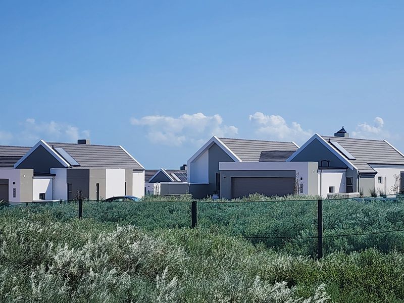 Corner Plot with Two Customizable Home Designs - Photo 3