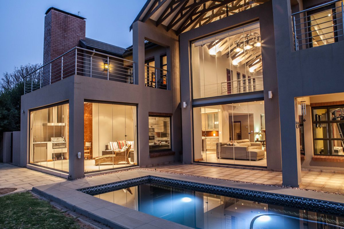 Your Dream Home Awaits with Stunning Design and Spectacular Views - Photo 5