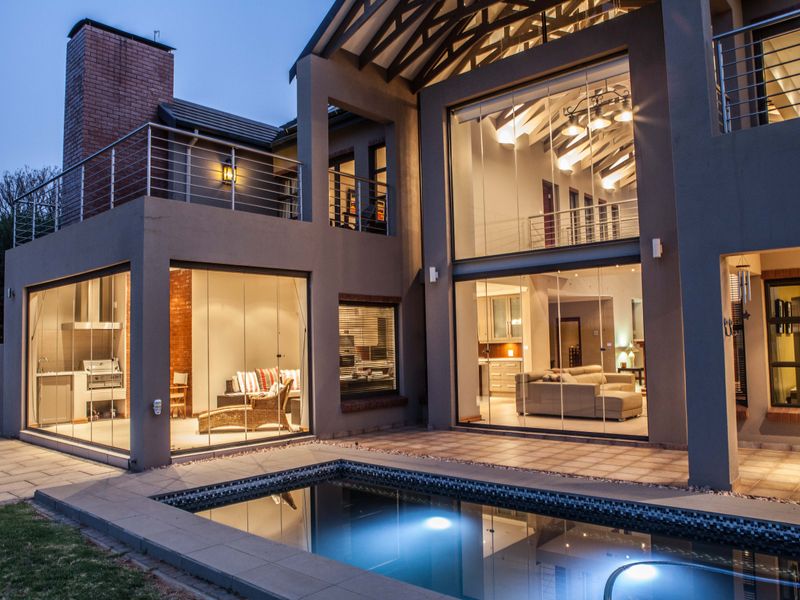 Your Dream Home Awaits with Stunning Design and Spectacular Views - Photo 5