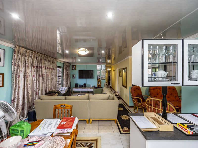 3 Bedroom House - Photo 7