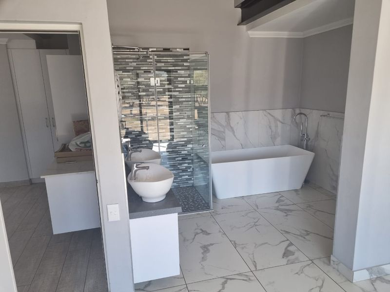 The Islands Estate, Hartbeespoort -  Discover Your Dream Home in! - Photo 10