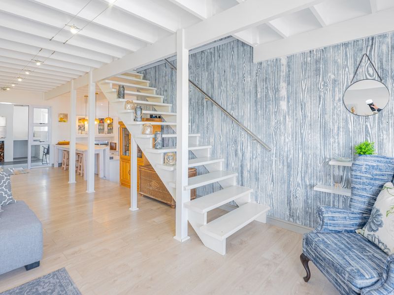 Neat, Spacious & Ready for You! - Photo 10