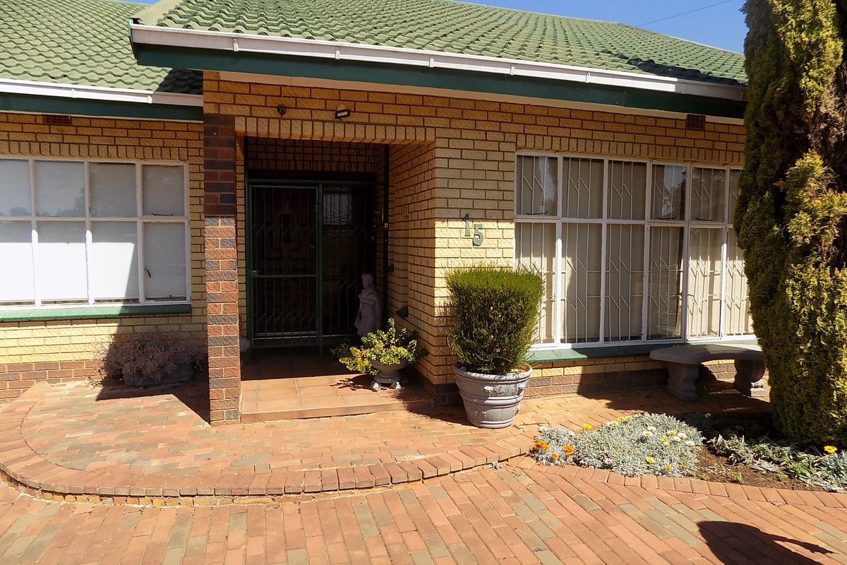 You’ll Want To Live Here! - Photo 3