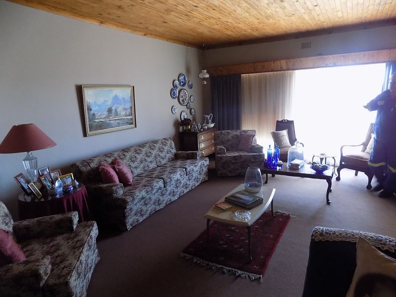 You’ll Want To Live Here! - Photo 7