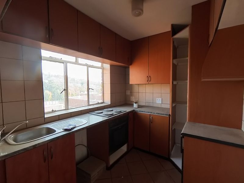 Two bedroom flat in Muckleneuk, perfect for first-time buyers or investors! - Photo 10