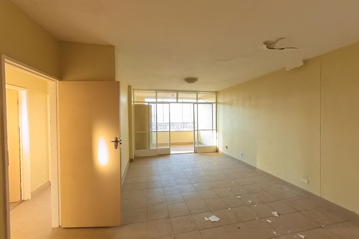 Two bedroom flat in Muckleneuk, perfect for first-time buyers or investors! - Photo 2