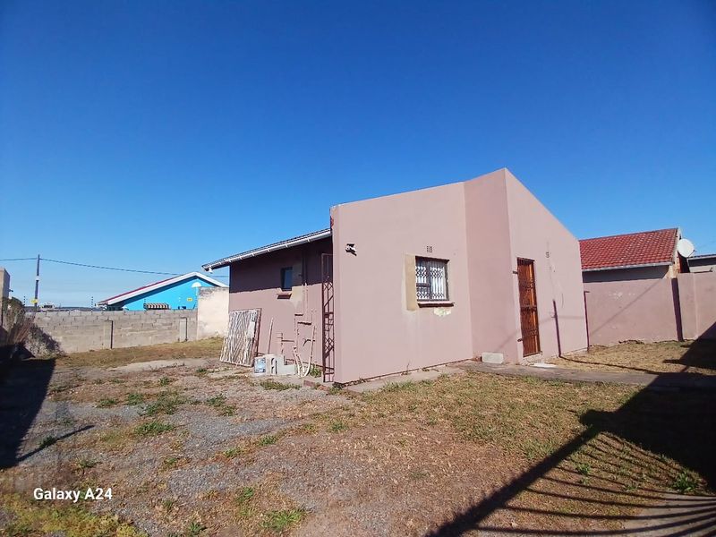 3 Bedroom House in Mdantsane - Photo 9