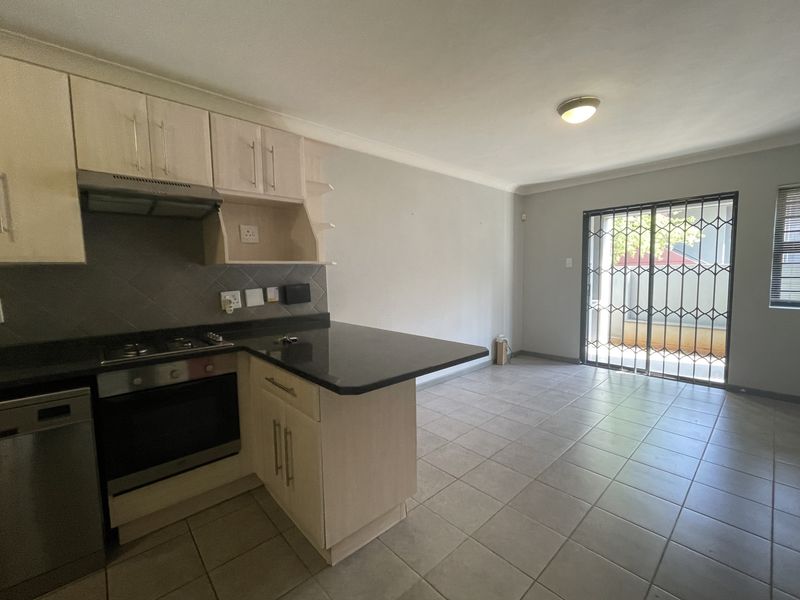 2 Bedroom Investment unit - Location is key. - Photo 2
