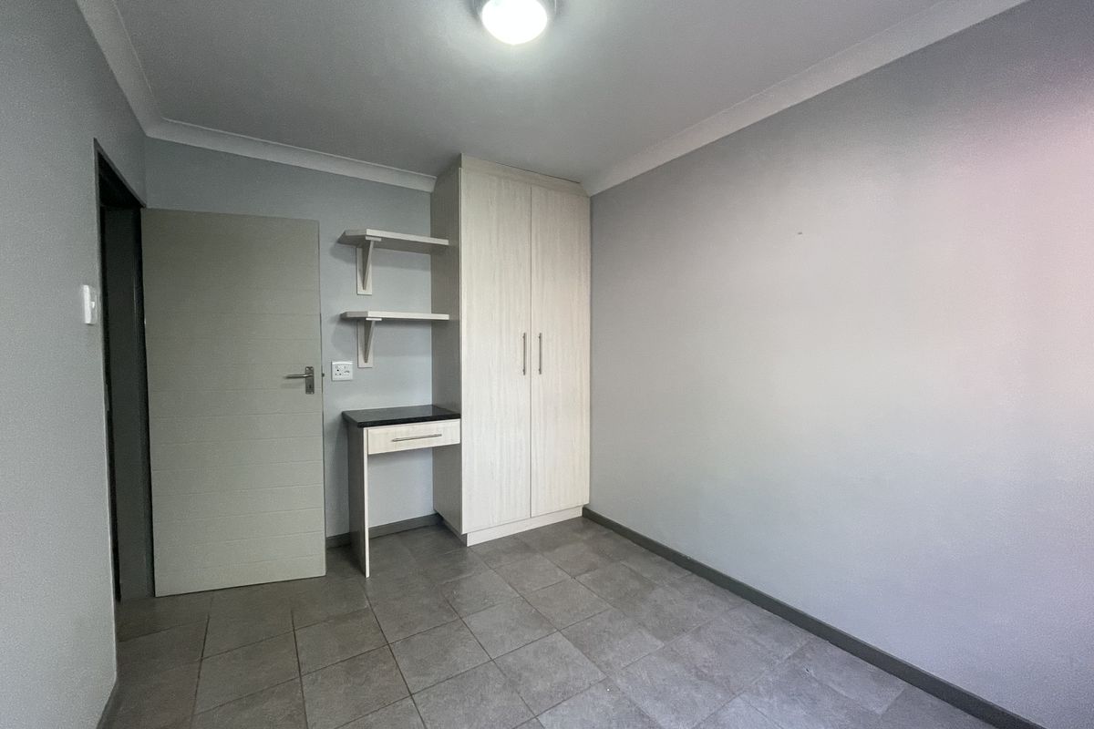 2 Bedroom Investment unit - Location is key. - Photo 5