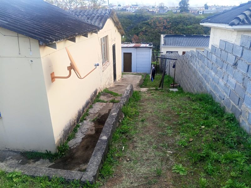 2 Bedroom House for Sale in Mdantsane NU5 - Photo 3