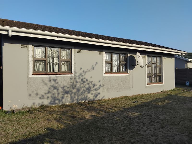 A perfect starter home made just for you! - Photo 2