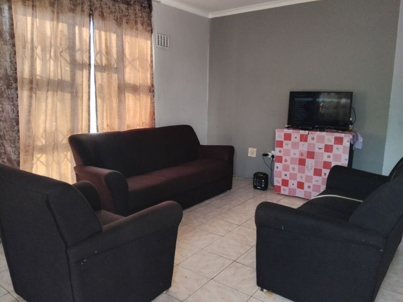 A perfect starter home made just for you! - Photo 10