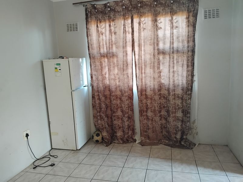 A perfect starter home made just for you! - Photo 6