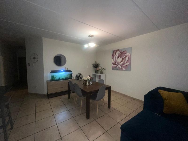 Spacious 3-bedroom apartment in Vanderbijlpark SE 8, perfect for families or investors! Don't miss o - Photo 7