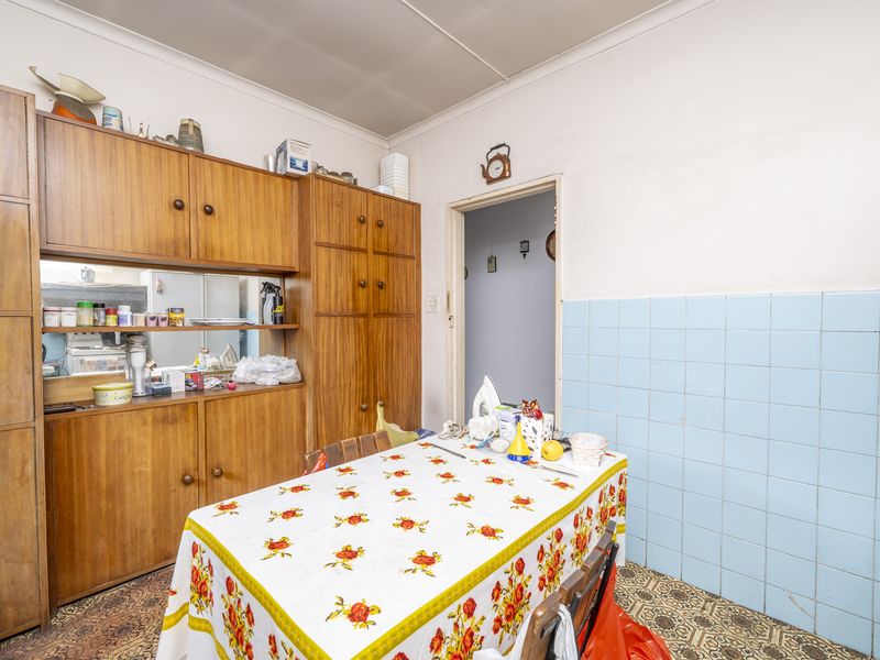 LOOKING FOR SOMETHING CENTRALLY LOCATED? - Photo 7