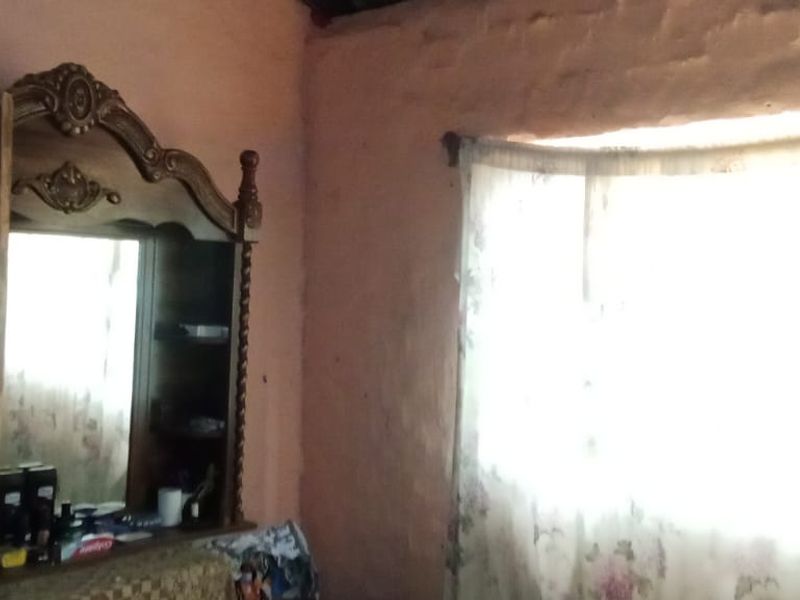 A lovely intimate house in the Hearts of Khayelitsha! - Photo 9