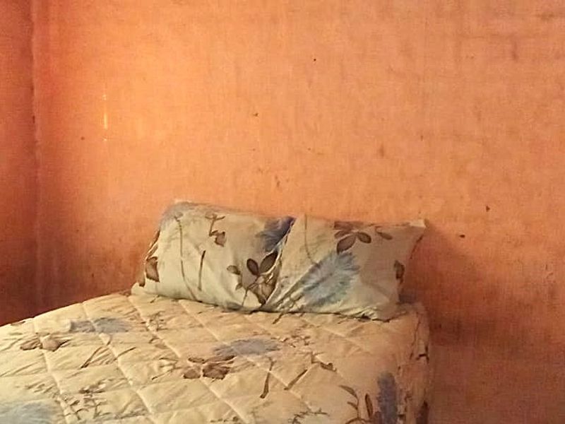 A lovely intimate house in the Hearts of Khayelitsha! - Photo 7