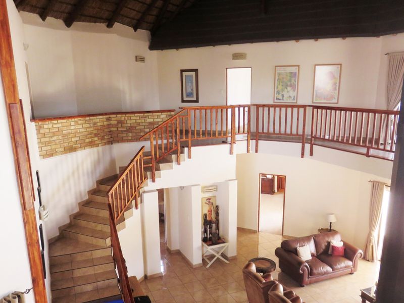 Waterfront Masterpiece on Vaal Dam, Free State. - Photo 10