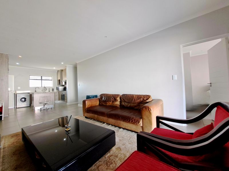 Modern air bnb ready lifestyle estate in prime location - Photo 6