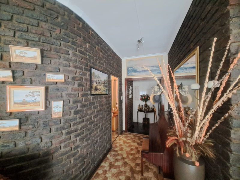 Family Home!! - Photo 7