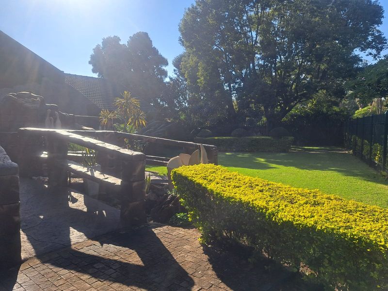 Family Home!! - Photo 2