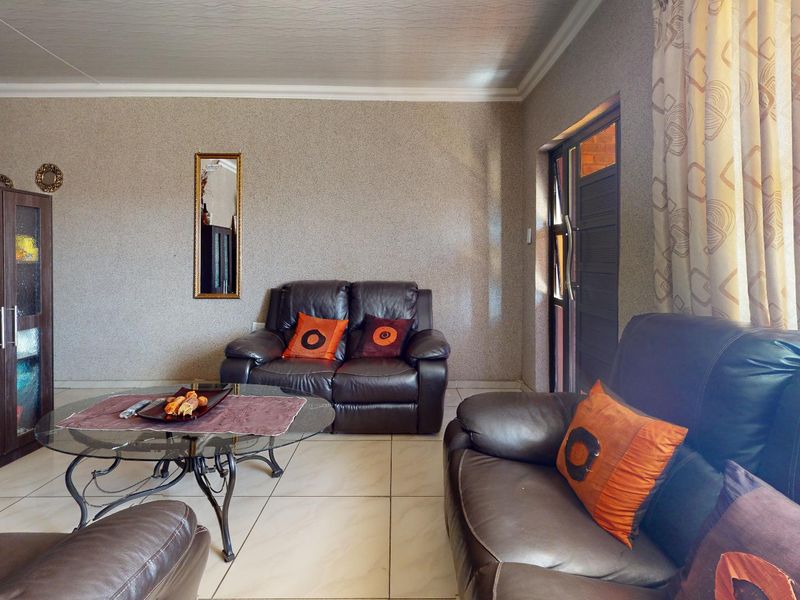 House For Sale In Potchefstroom - Photo 9
